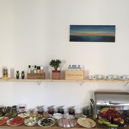 Pod Roza Economy Bed & Breakfast Леба Екстериор снимка