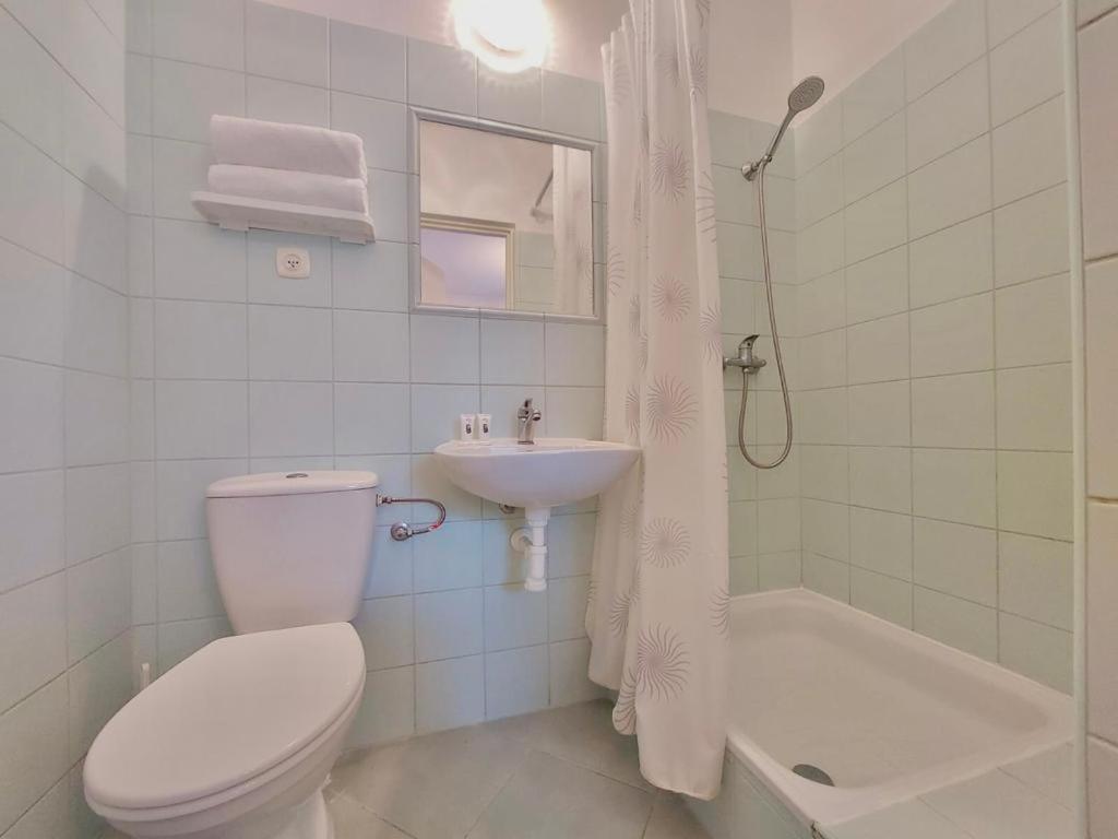 Pod Roza Economy Bed & Breakfast Леба Екстериор снимка